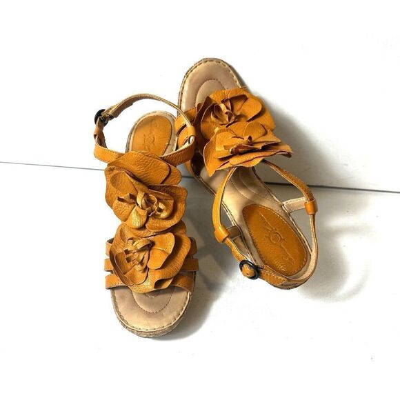 Born Crown Heeled Sandals Womens Sz 7M Yellow Flower Leather Sling Back Open Toe - Picture 3 of 9